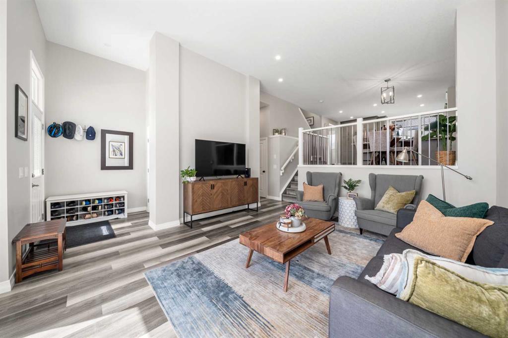 Picture for 374 Magnolia Square SE