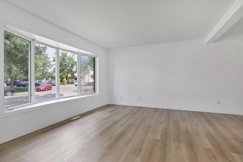 Picture for 264 Templeview Way NE