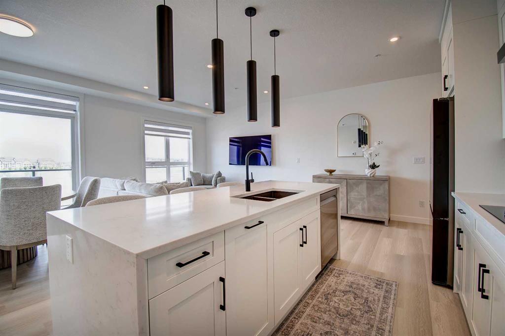 Picture for 7408, 1802 Mahogany Boulevard SE
