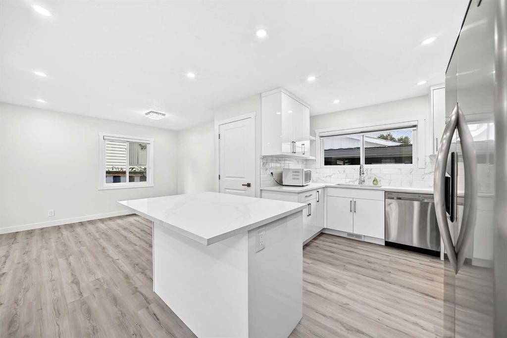 Picture for 4908 Marlborough Drive NE