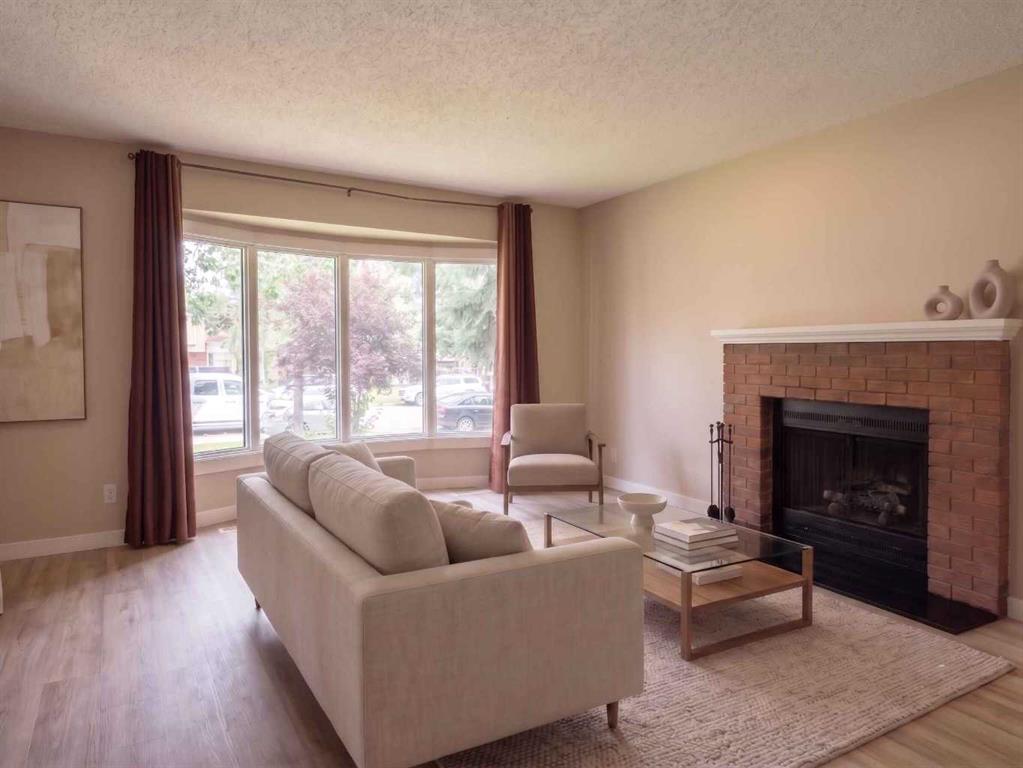 Picture for 1095 Berkley Drive NW
