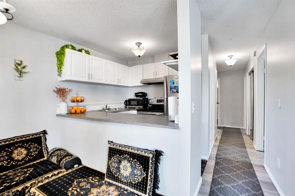 Picture for 109, 110 20 Avenue NE