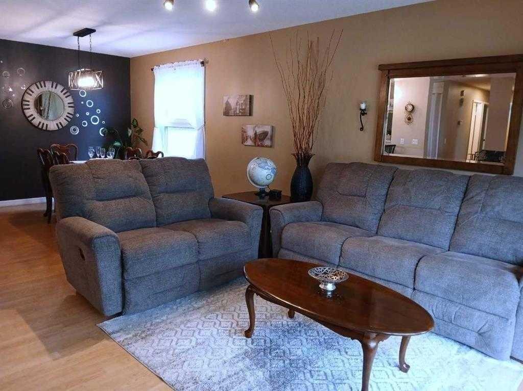 Picture for 3808 49A Avenue 