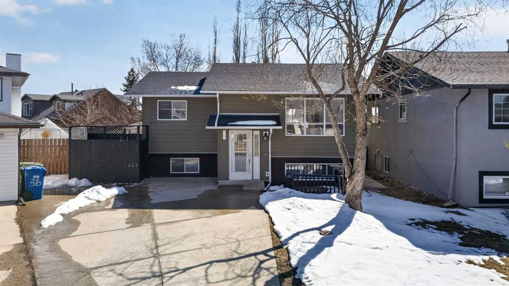 Picture for 32 Fallingworth Court NE