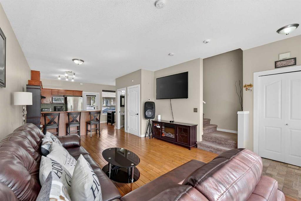 Picture for 402, 2005 Luxstone Boulevard SW