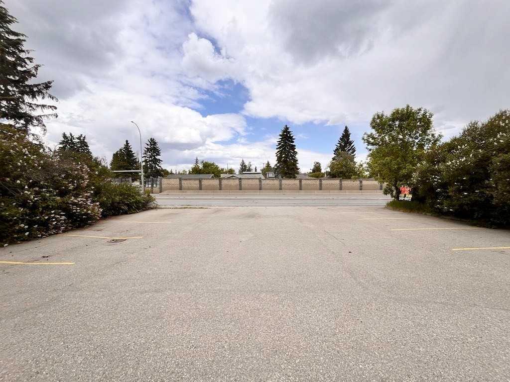 Picture for 4131 Bow Trail SW