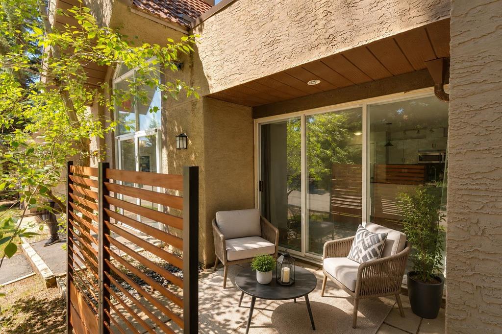 Picture for 2, 219 Village Terrace SW