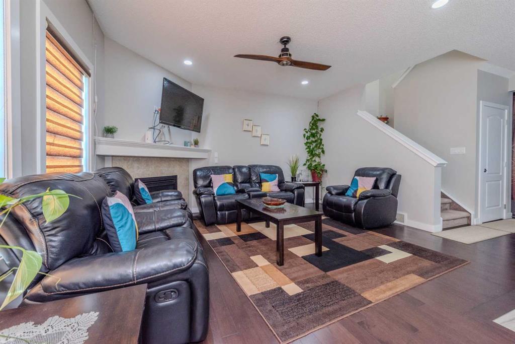 Picture for 115 Savanna Parade NE