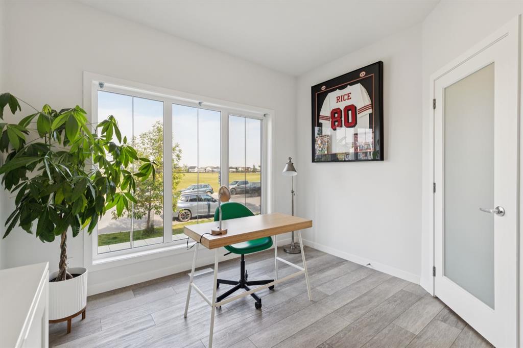 Picture for 79 Masters Road SE