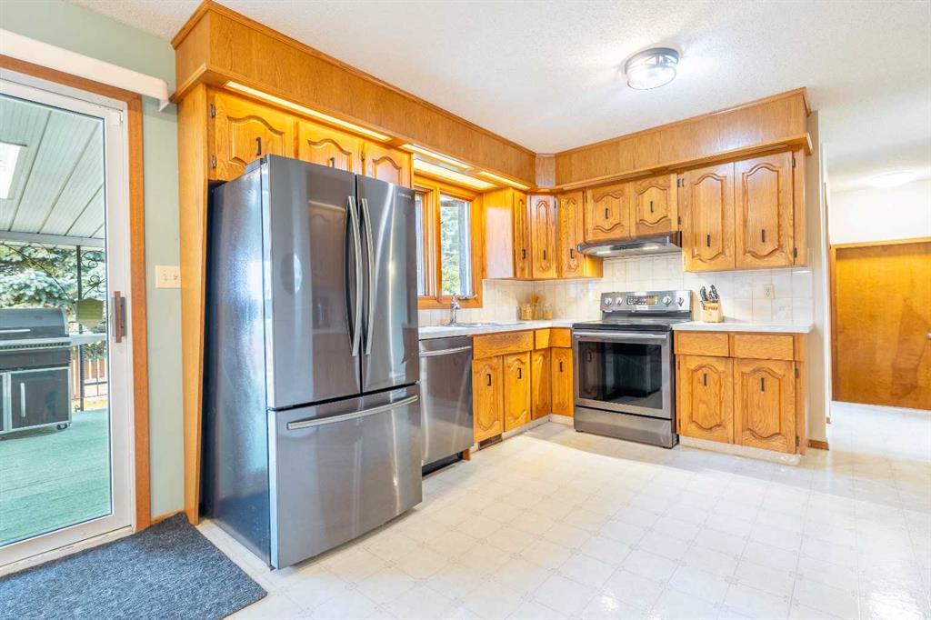 Picture for 5825 52 Street 