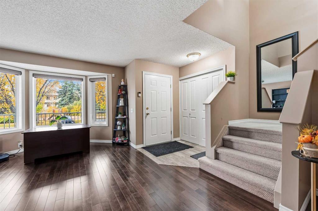 Picture for 10 Martin Crossing Court NE