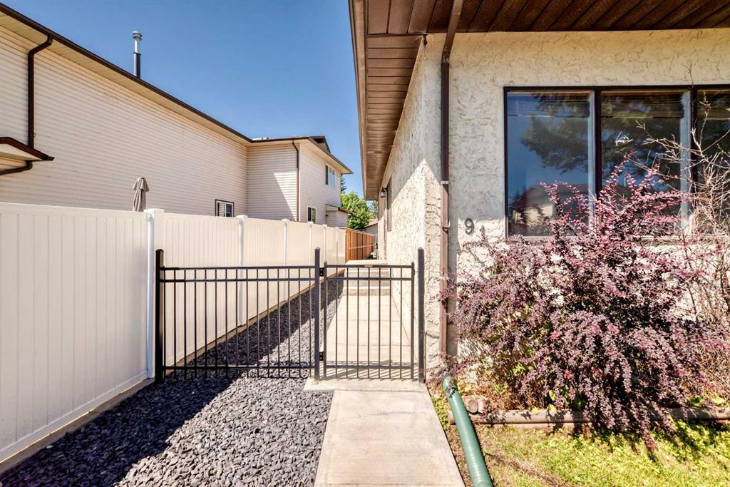 Picture for 91 Cedarwood Hill SW