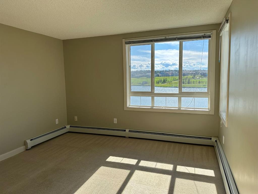 Picture for 307, 108 Country village Circle NE