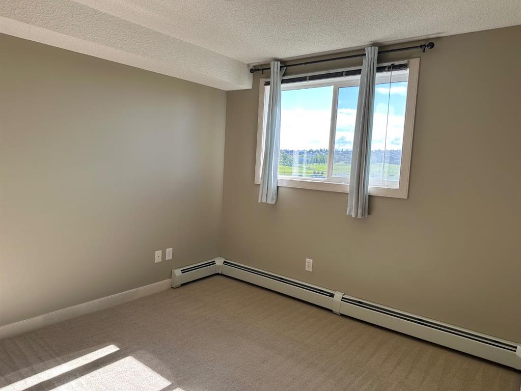 Picture for 307, 108 Country village Circle NE