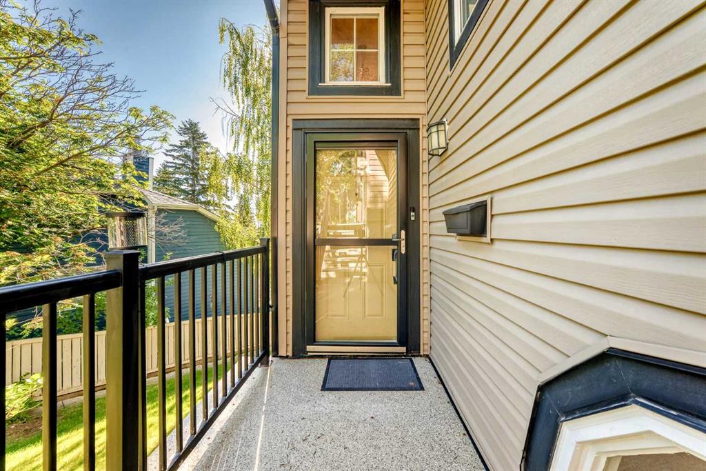 Picture for 25, 448 Strathcona Drive SW