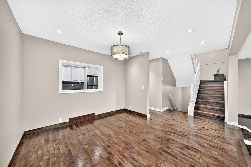 Picture for 25, 448 Strathcona Drive SW