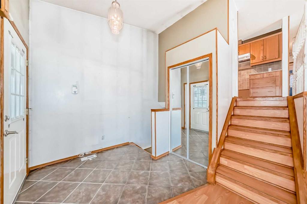 Picture for 243 Erin Meadow Close 