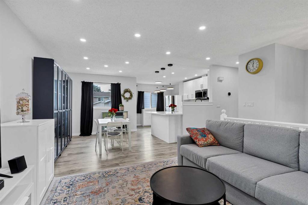 Picture for 47 Macewan Meadow Link NW
