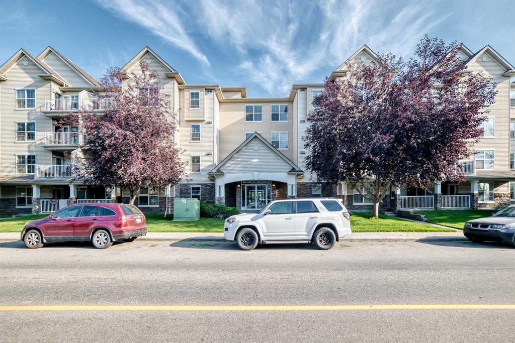 Picture for 411, 2000 Applevillage Court SE