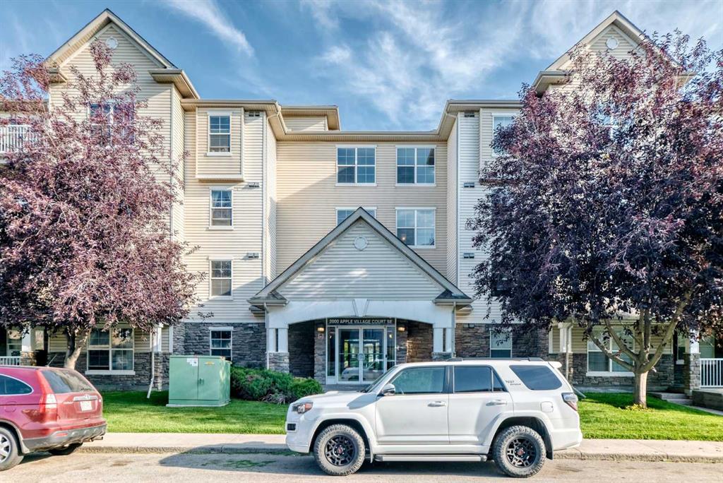 Picture for 411, 2000 Applevillage Court SE
