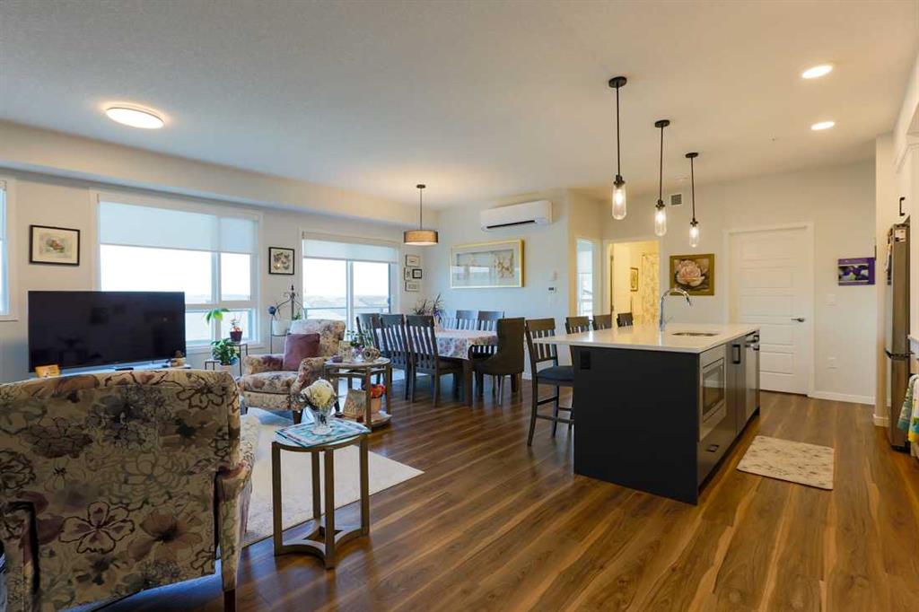 Picture for 1403, 42 Cranbrook Gardens SE
