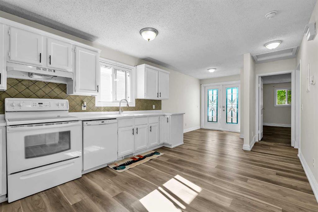 Picture for 43 Taraglen Road NE