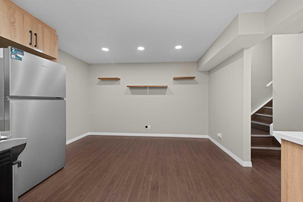 Picture for 7 Panora Square NW