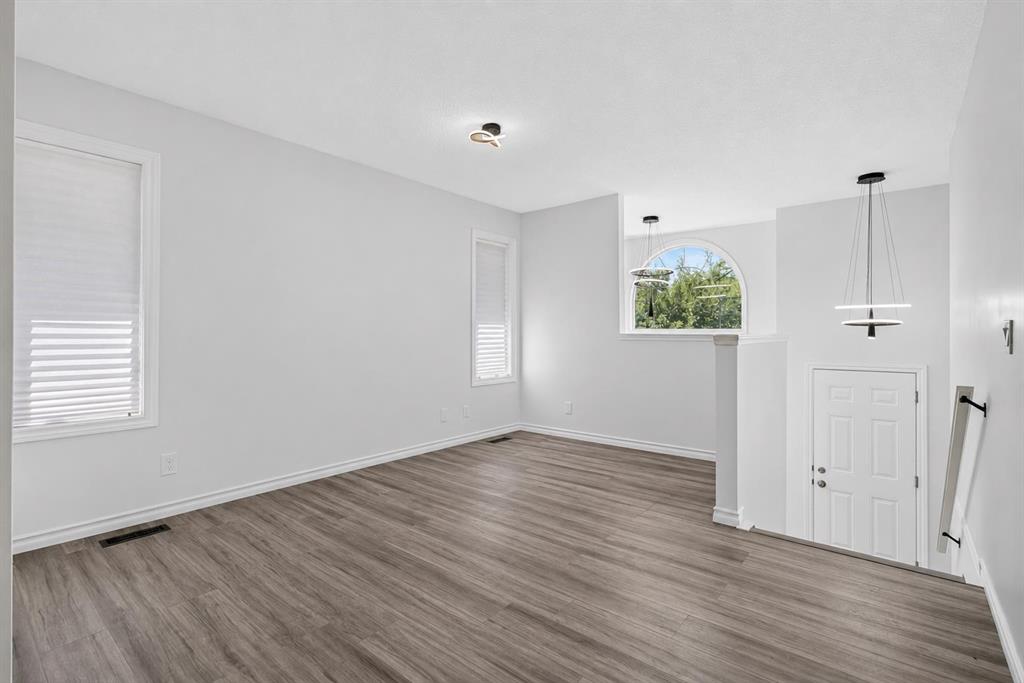 Picture for 250 Bridlewood Circle SW