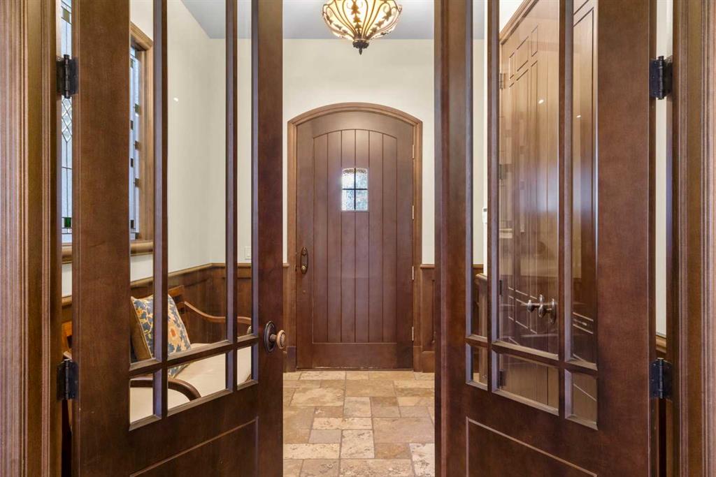 Picture for 2905 Carleton Street SW