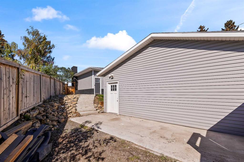 Picture for 128 Doverthorn Bay SE