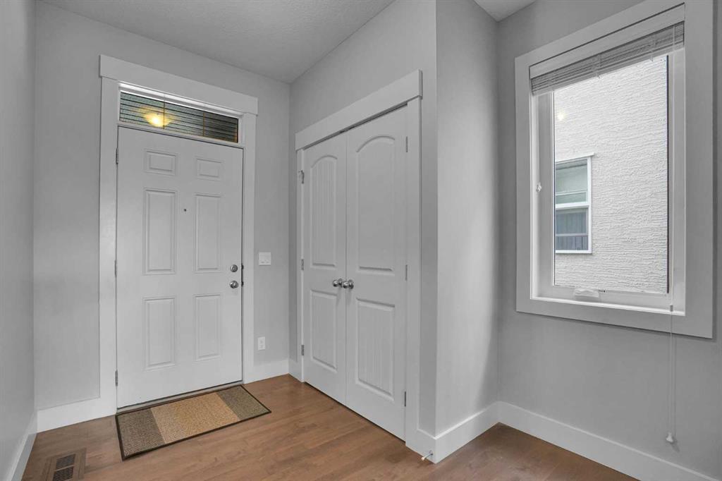 Picture for 92 Masters Court SE