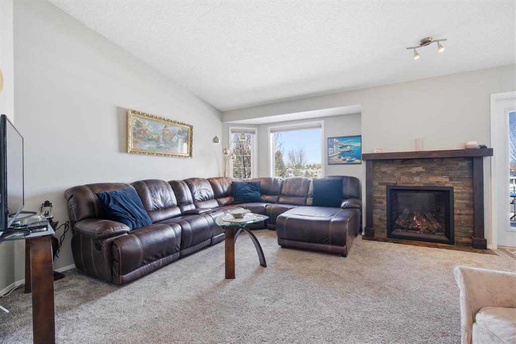 Picture for 216 Valley Ridge Heights NW