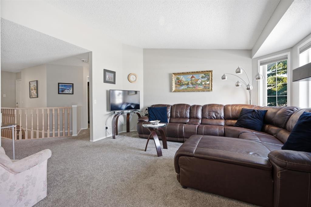 Picture for 216 Valley Ridge Heights NW