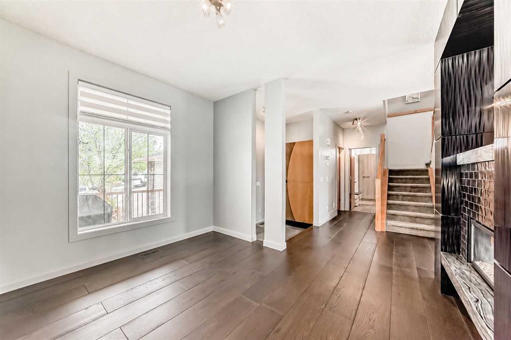 Picture for 11 Cresthaven Bay SW