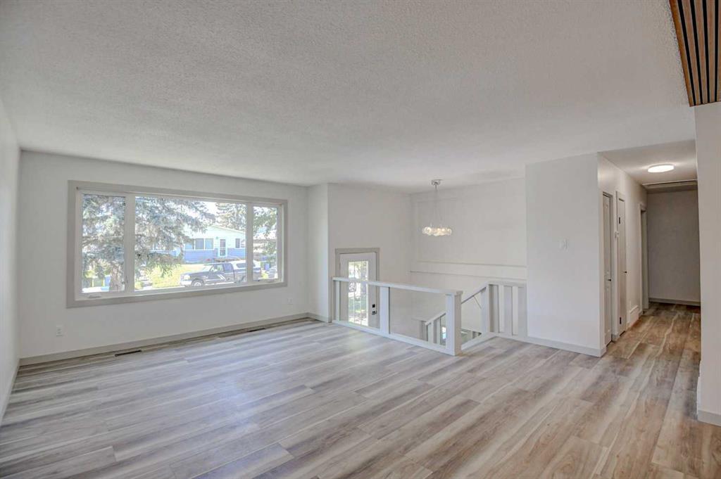 Picture for 205 Allan Crescent SE