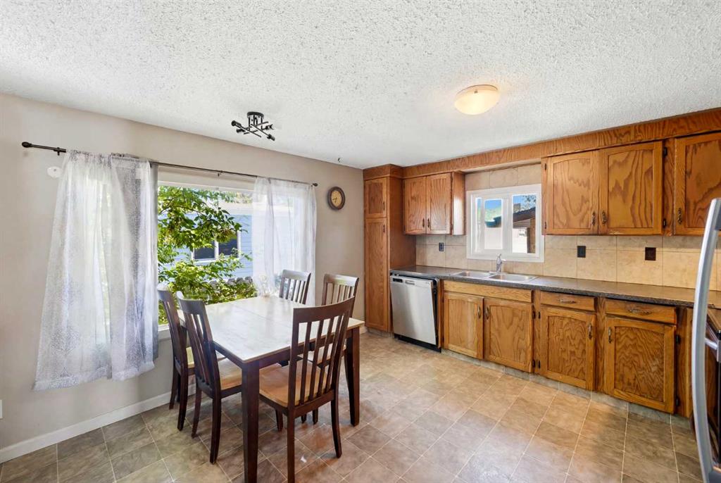 Picture for 89 Spring Haven Close SE