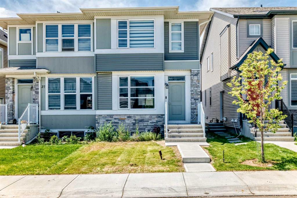 Picture for 41 Corner Glen Row NE