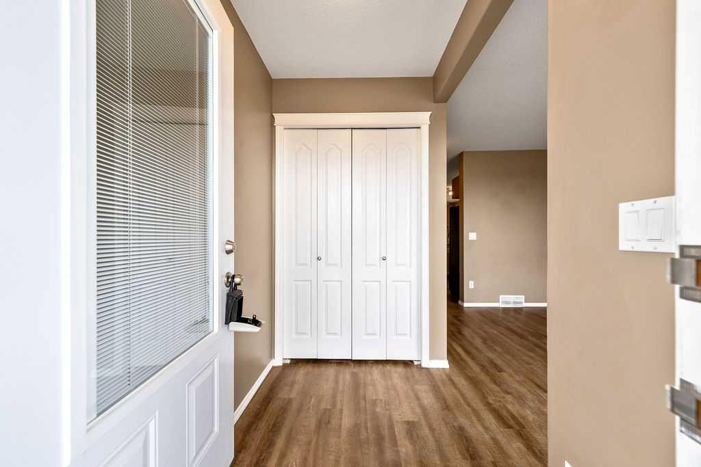 Picture for 108 Sunrise Terrace NE