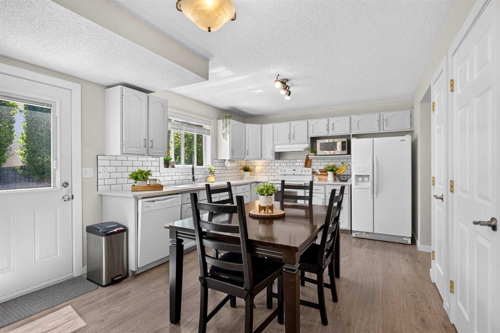 Picture for 66 Canoe Close SW