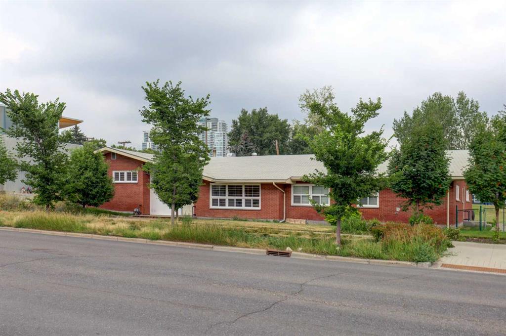 Picture for 3060 17 Avenue SW