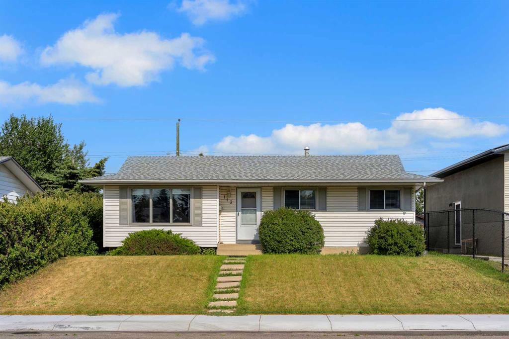 Picture for 112 Penmeadows Close SE