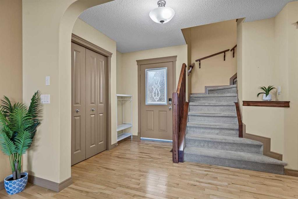 Picture for 149 Everwoods Close SW