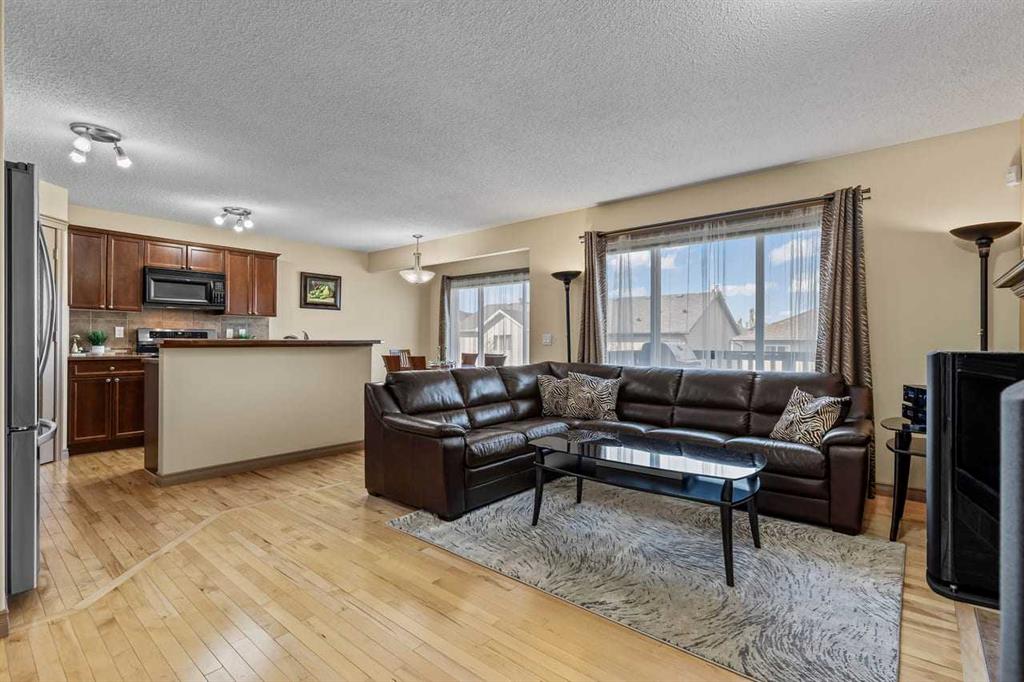 Picture for 149 Everwoods Close SW