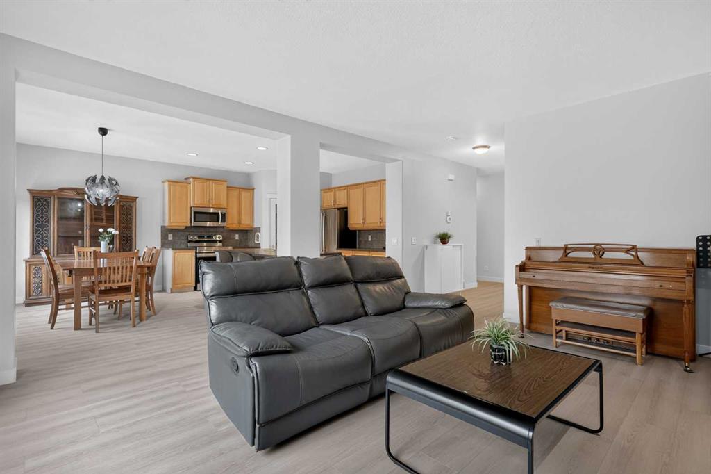 Picture for 646 Chaparral Drive SE