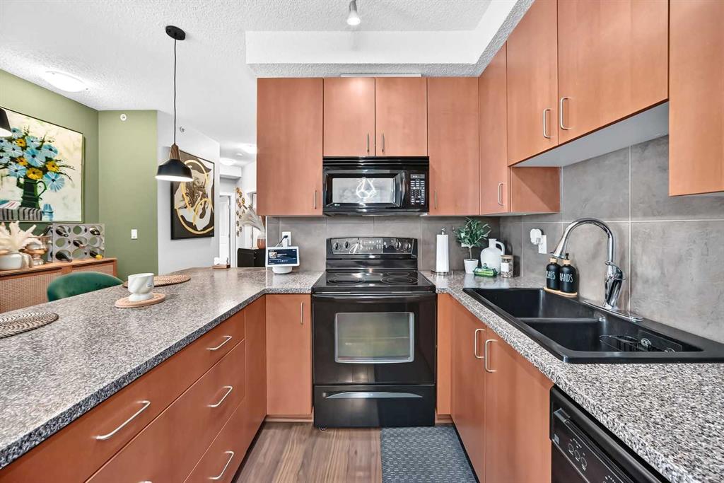 Picture for 414, 120 Country village Circle NE