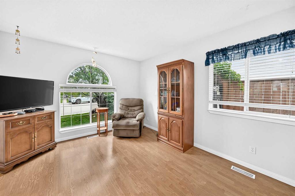 Picture for 57 San Diego Way NE