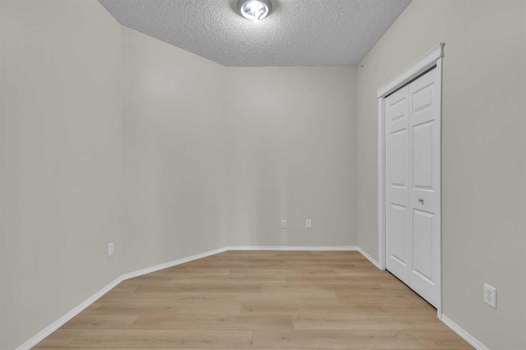 Picture for 6307, 70 Panamount Drive NW