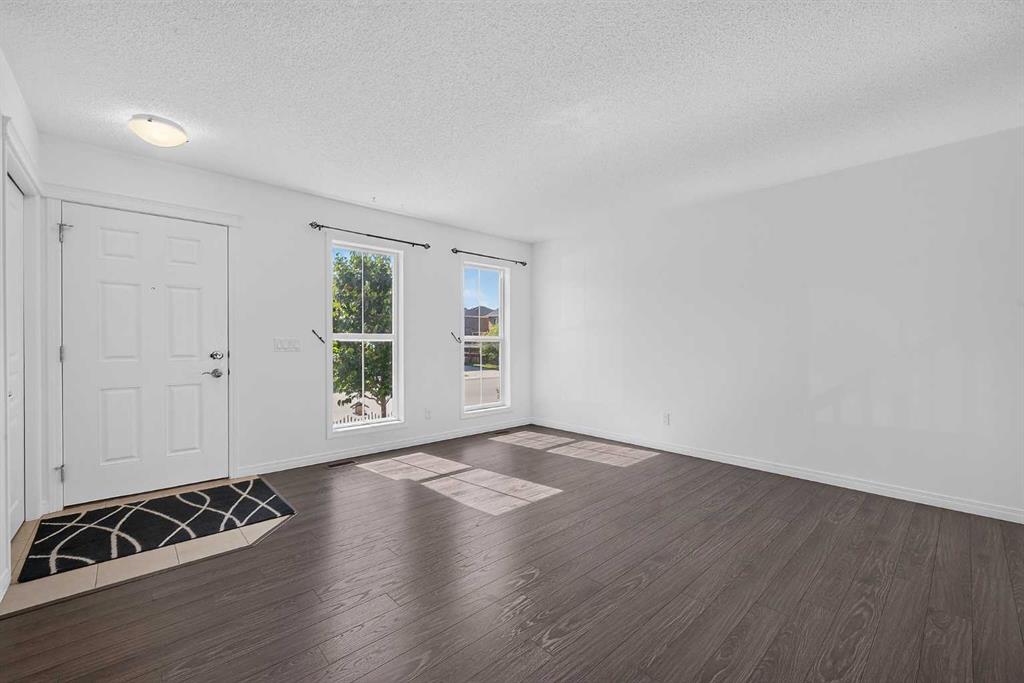 Picture for 330 Auburn Meadows Boulevard SE