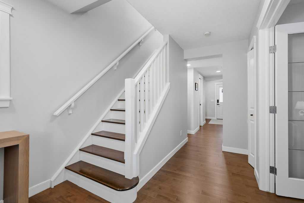 Picture for 87 Couture Crescent SW