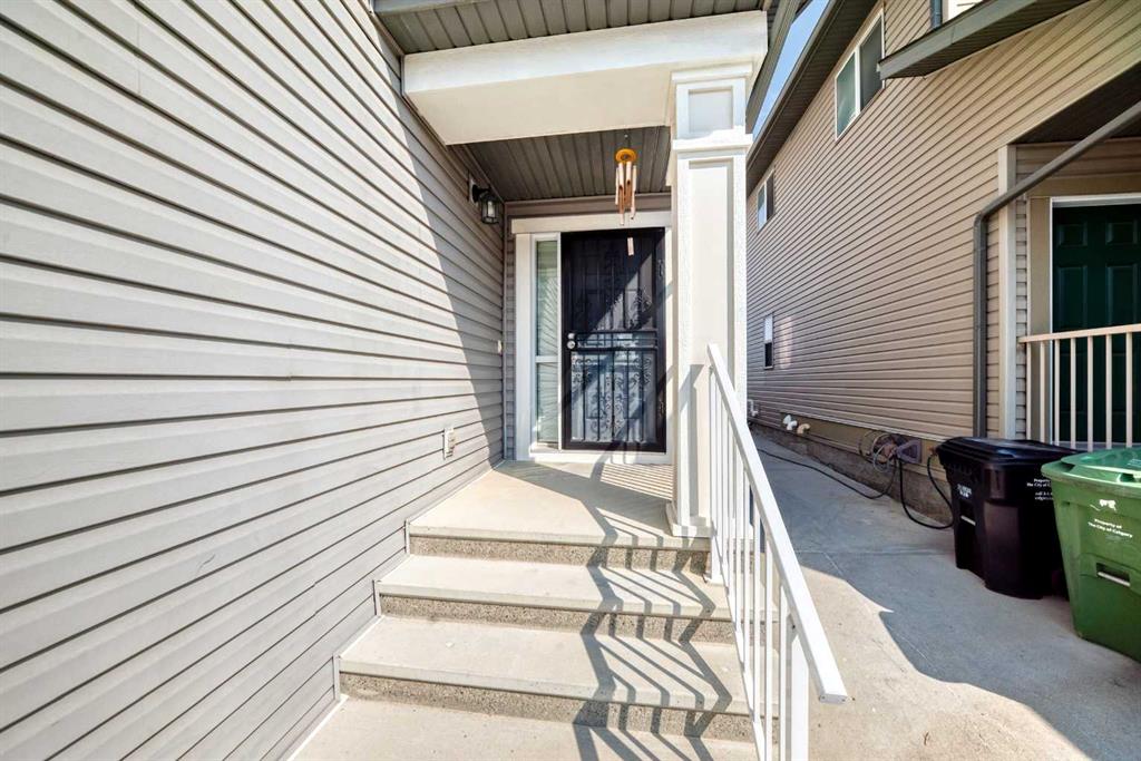 Picture for 71 Martha's Meadow Close NE